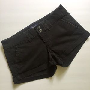 American Eagle black short